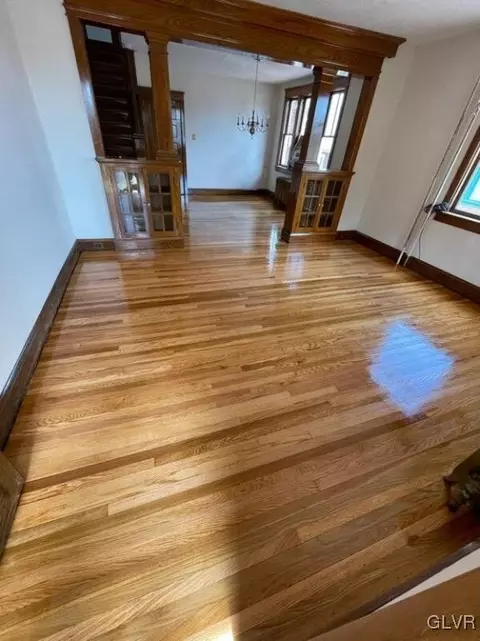 245 E Main St, Bath, PA 18014 photo 16
