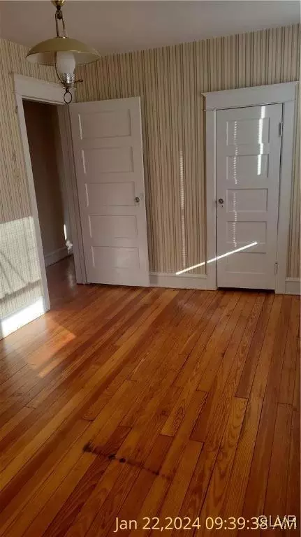 245 E Main St, Bath, PA 18014 photo 6