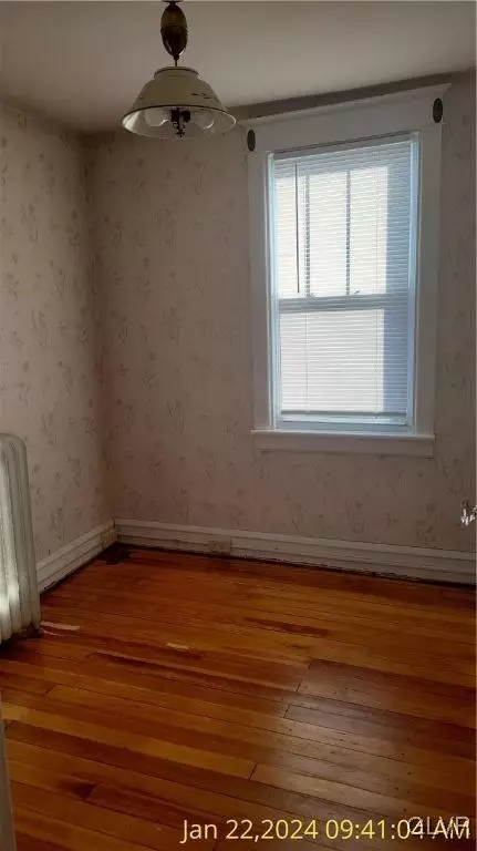 245 E Main St, Bath, PA 18014 photo 9
