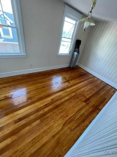 245 E Main St, Bath, PA 18014 photo 15