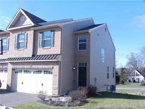 1502 Tarpan Ln, Allentown, PA 18104
