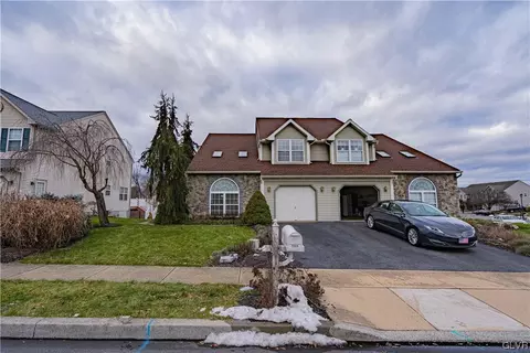 1509 Huron Dr, Sinking Spring, PA 19608 photo 1