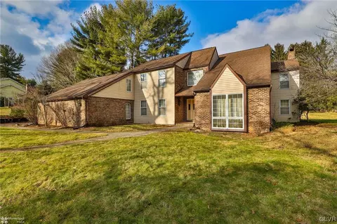1539 Colesville Rd, Bethlehem, PA 18015