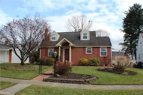 2724 Elm Ct, Allentown, PA 18104