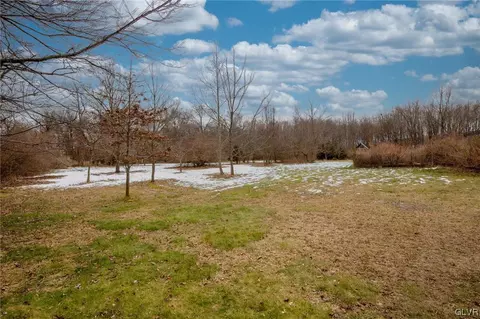 266 E Mountain Rd, Wind Gap, PA 18091 photo 20