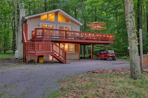 246 Wechquetank Dr, Coolbaugh Twp, PA 18347