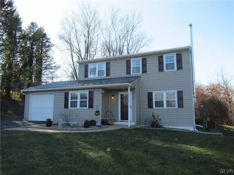 8390 Milky Way, Zionsville, PA 18092