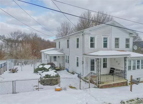 130 N Main St, Shenandoah, PA 17976