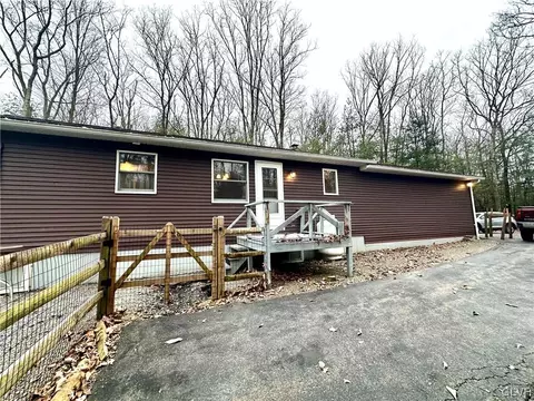 385 Hemlock Trl, Lehighton, PA 18235