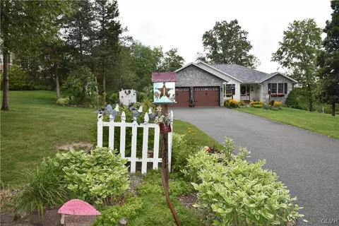 2481 Rosenberry Rd, Gilbertsville, PA 19525
