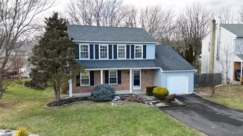 502 Waltham Ln, Perkasie, PA 18944