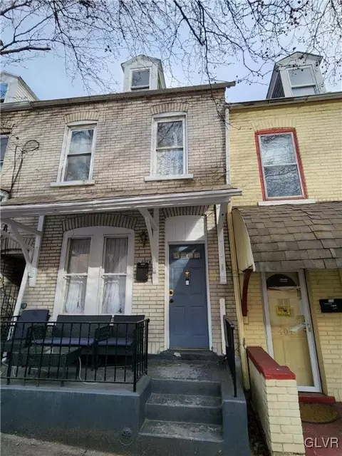 407 4th St, Allentown, PA 18102