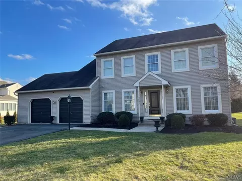 4647 Hampshire Dr, Bethlehem, PA 18017