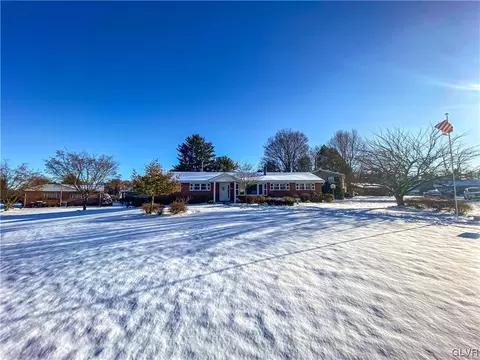 3480 Kipling Pl, Bethlehem, PA 18017 photo 2