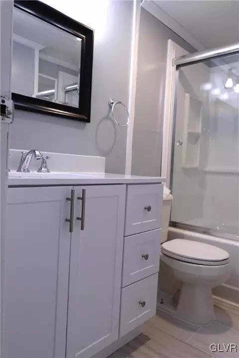 275 Silverwind Ct, Bath, PA 18014 photo 12