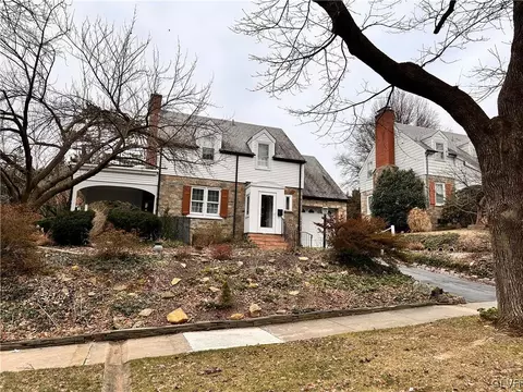 216 N Broad St, Allentown, PA 18104