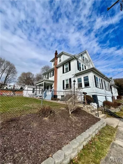 609 South St, Jim Thorpe, PA 18229