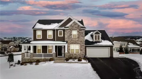 2843 Homestead Dr, Forks Twp, PA 18040