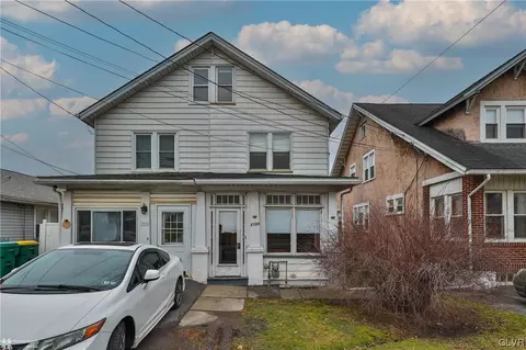 2730 Freemansburg Ave, Palmer Township, PA 18045