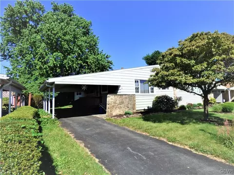 1551 Elayne St, Bethlehem, PA 18017