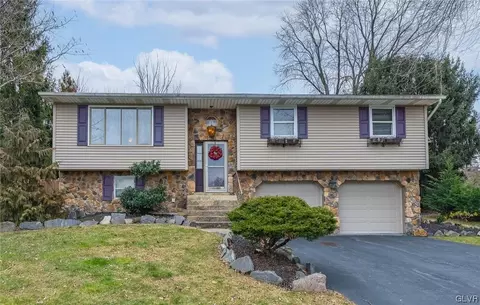 619 Beechwood St, Emmaus, PA 18049