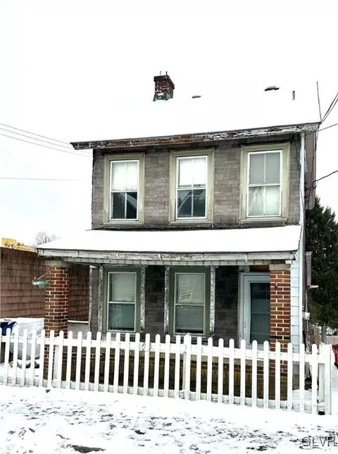 1120 Front St, Catasauqua, PA 18032