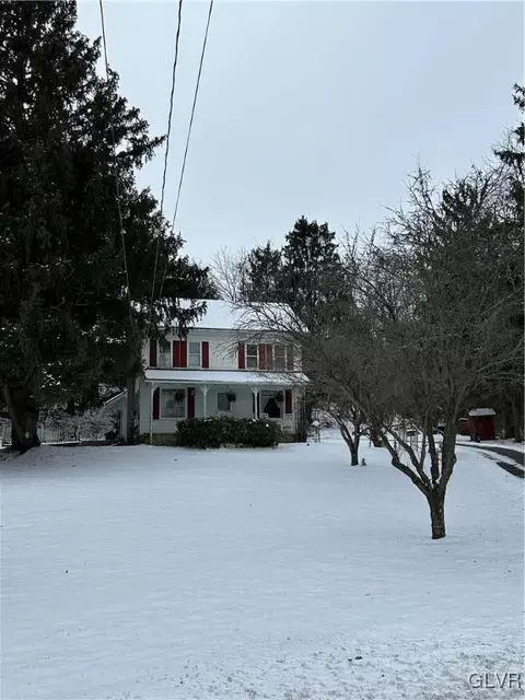 2415 Ackermanville Rd, Bangor, PA 18013