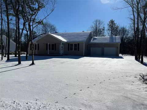 120 Wild Creek Dr, Jim Thorpe, PA 18229