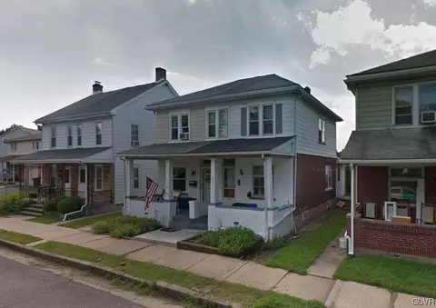 2051 Kenmore Ave, Bethlehem, PA 18018