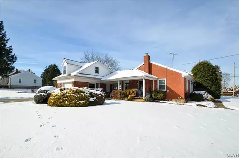 210 Keystone Ave, Emmaus, PA 18049