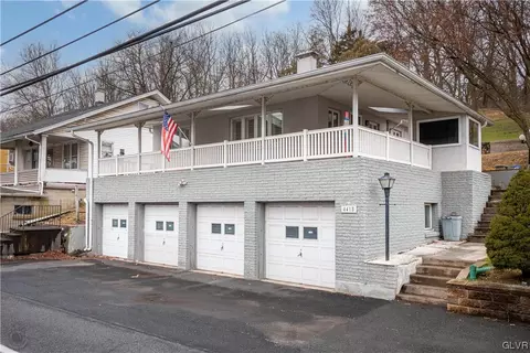4418 S Delaware Dr, Easton, PA 18040