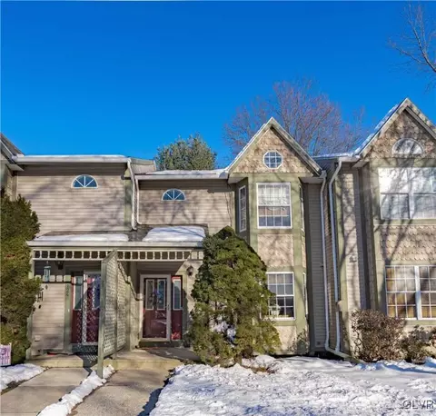 123 Freedom Ct, Bethlehem, PA 18020