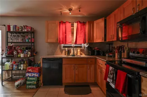 1220 E 5th St, Bethlehem, PA 18015 photo 14