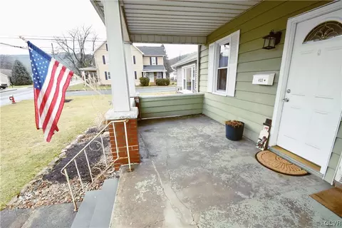 433 Alpha Rd, Wind Gap, PA 18091 photo 8