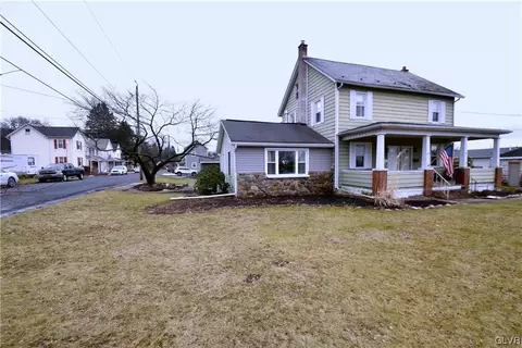 433 Alpha Rd, Wind Gap, PA 18091
