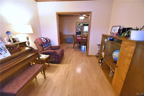 433 Alpha Rd, Wind Gap, PA 18091 photo 9