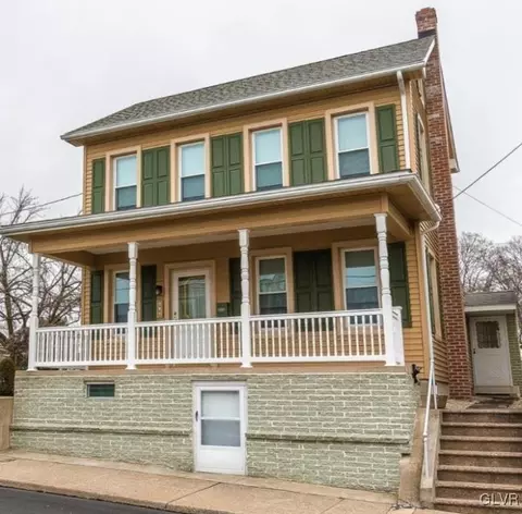 621 Main St, Shoemakersville, PA 19555