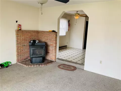 823 E 5th St, Bethlehem, PA 18015 photo 6