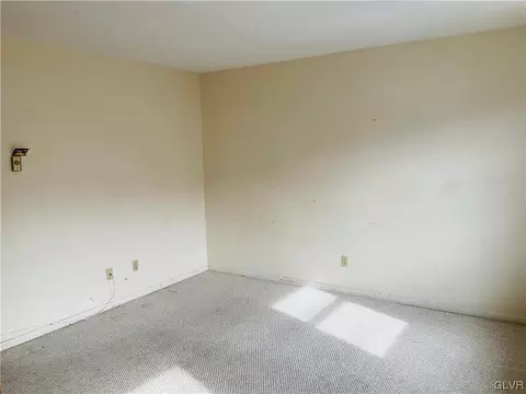 823 E 5th St, Bethlehem, PA 18015 photo 8