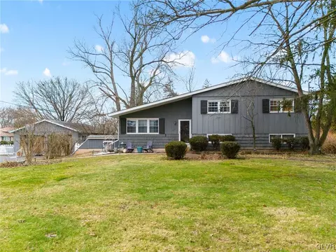 2627 Northwood Ave, Palmer Township, PA 18045