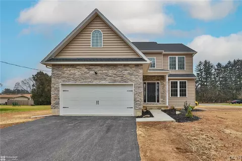 2430 Coolidge St, Allentown, PA 18104