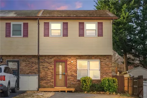 2610 Mountain Ln, Allentown, PA 18103