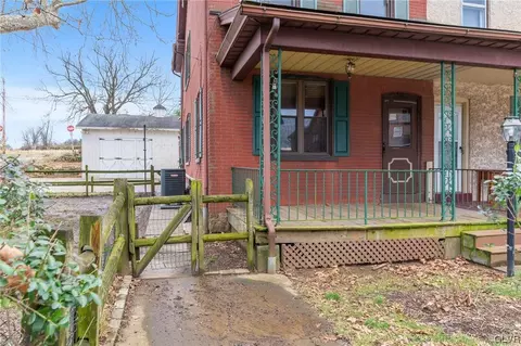 236 Crest Ave, Bethlehem, PA 18015