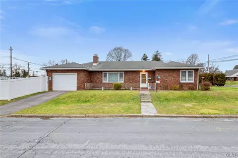 1924 31st St, Allentown, PA 18103