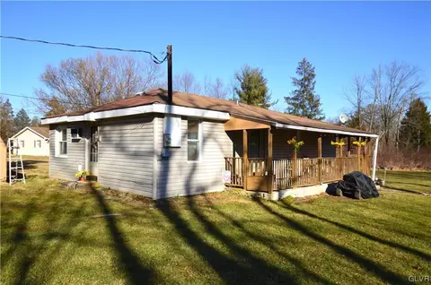 3572 Neffs Laurys Rd, Schnecksville, PA 18078
