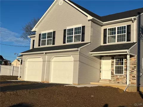 227 Garfield St, Freemansburg, PA 18017