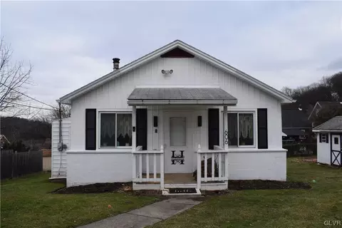 606 Crestline Ave, Bethlehem, PA 18015
