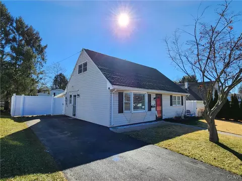 2039 Eastman Ave, Bethlehem, PA 18018