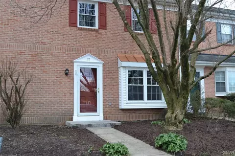 75 Brookside Ct, Boyertown, PA 19512