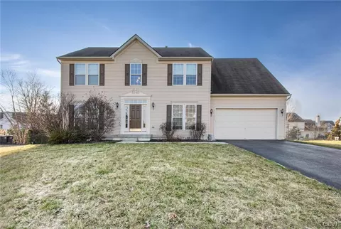 5317 Stenton Dr, Bethlehem, PA 18017